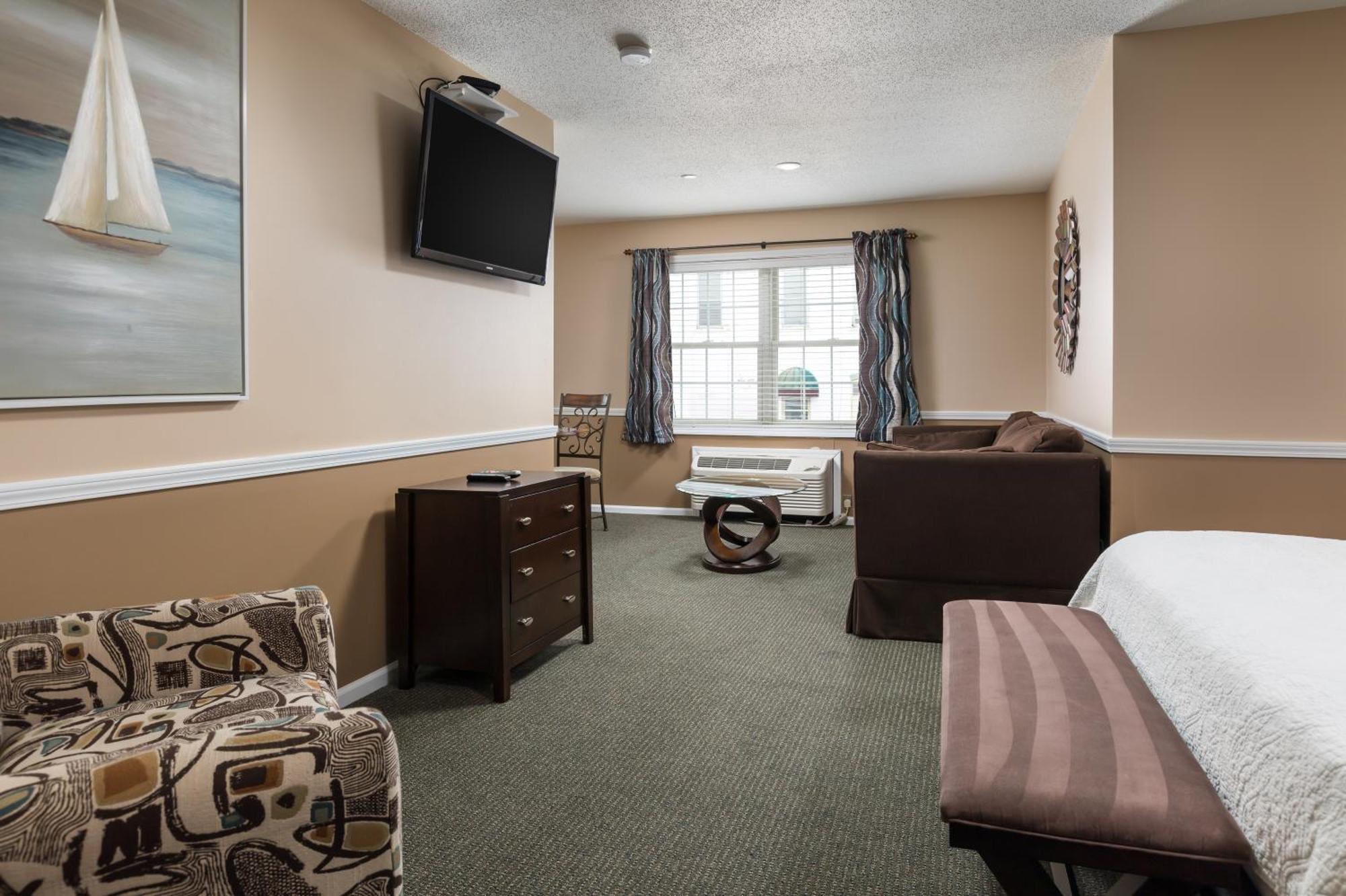 Old Harbor Inn South Haven Room photo