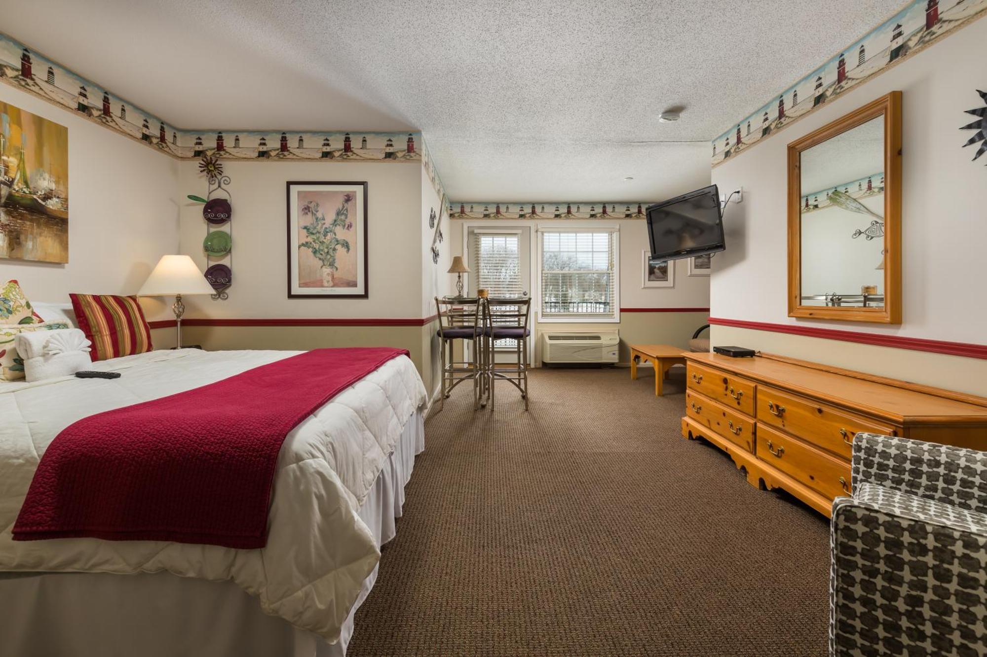 Old Harbor Inn South Haven Room photo